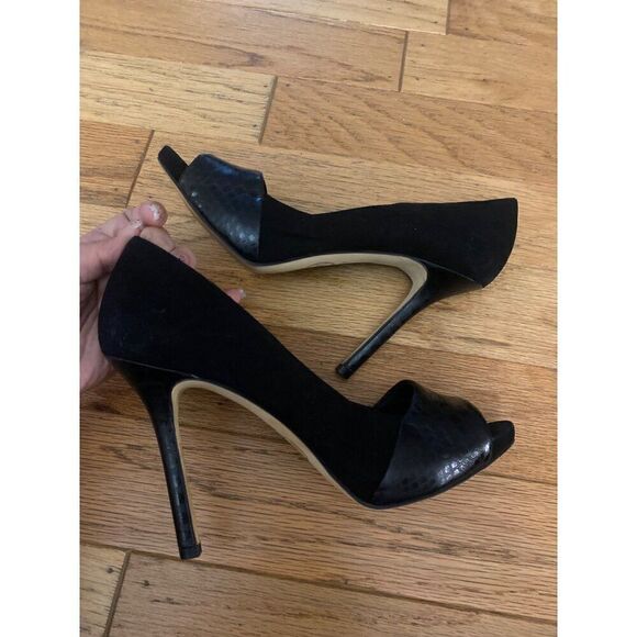 Michael Kors women's Black Peep Toe slip on high 4.5" Stilettos Heels Size 7.5M - Picture 4 of 8